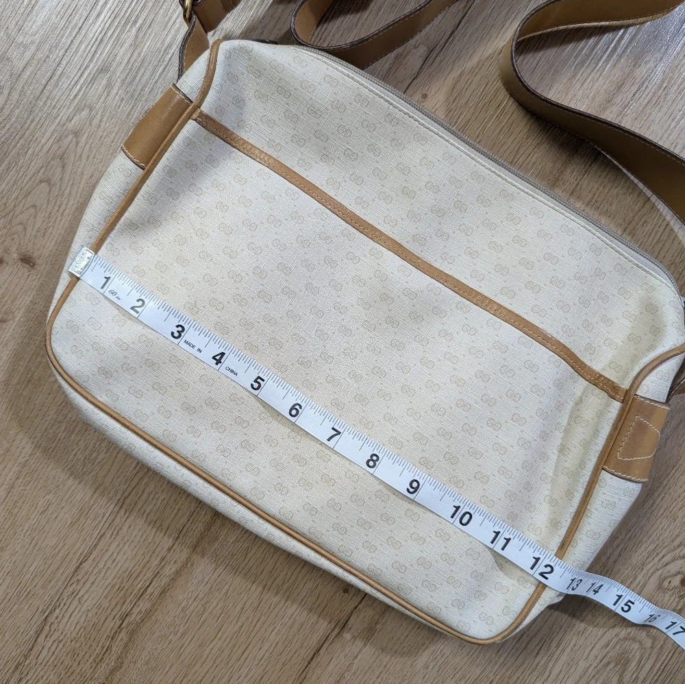 Gucci Crossbody - Picture 12 of 12